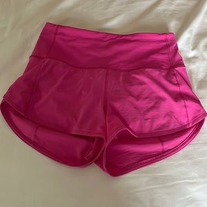 Lululemon Sonic pink Speed up shorts, High-rise, Size 4 (2.5”).